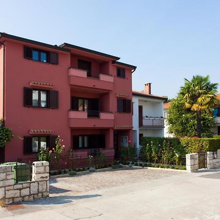 Apartments Banic Porec Exterior photo